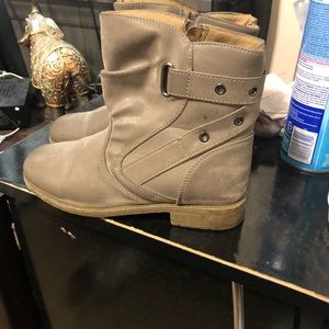 Girls ankle boots